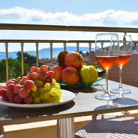 Vereniki Apartment Finikounda